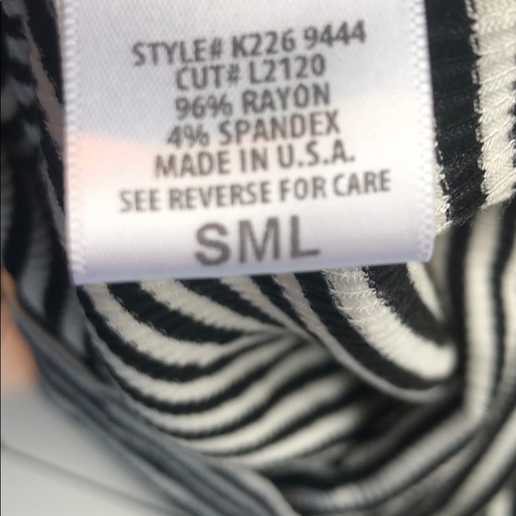 LF flattering striped top - Picture 4 of 4